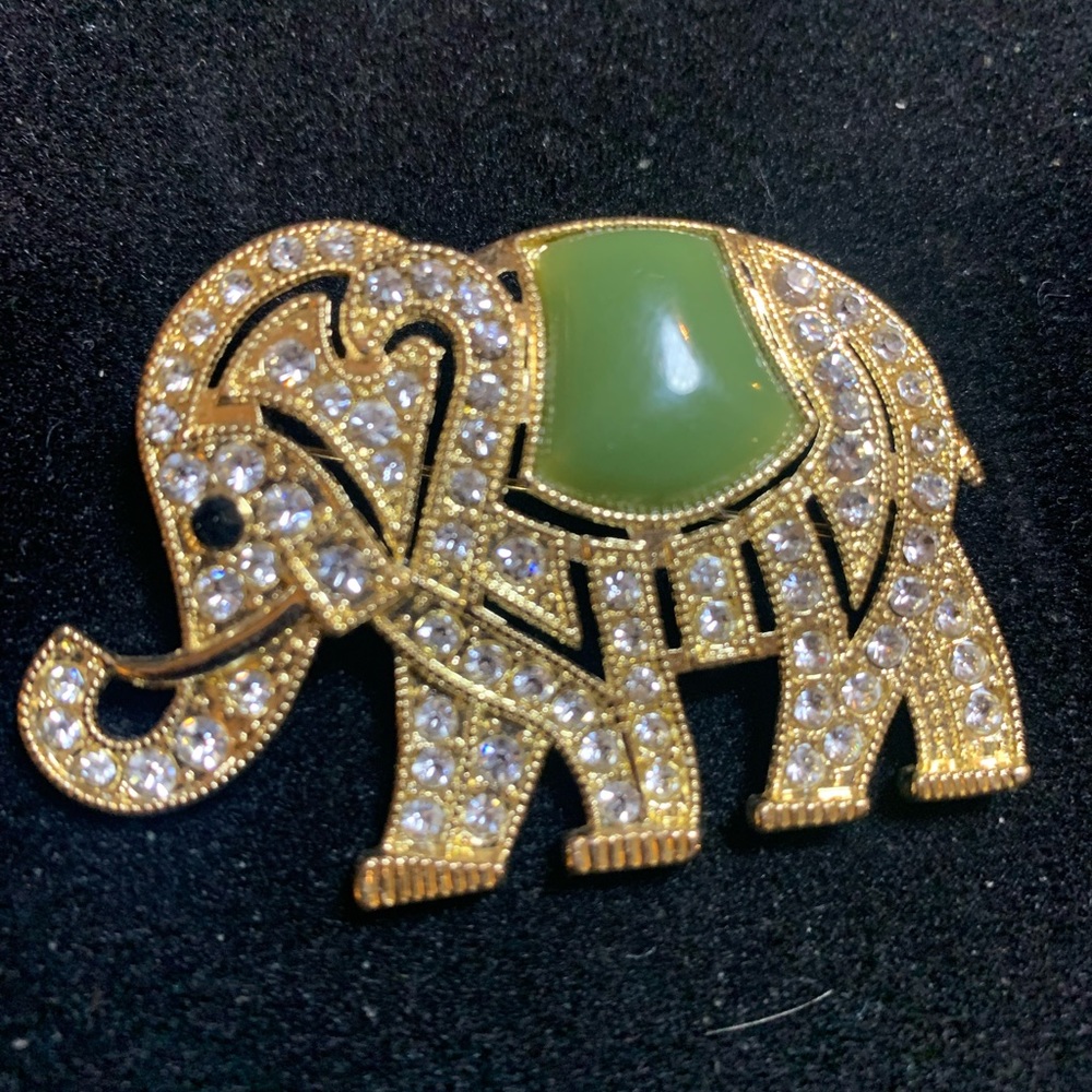 Monet Elephant Brooch - Picture 2 of 3